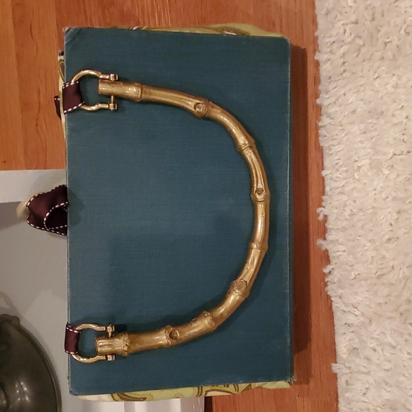 Book Purse - Picture 4 of 9